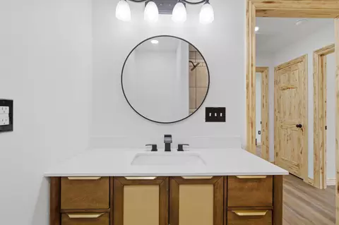 Bath - 206 Travis St, Monett, MO 65708 photo 6 of 7