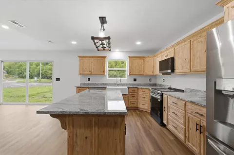 Kitchen - 206 Travis St, Monett, MO 65708 photo 5 of 5