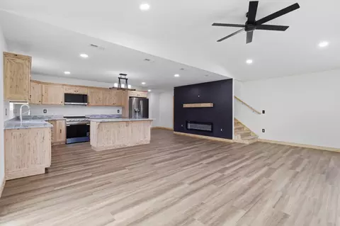 Living - 206 Travis St, Monett, MO 65708 photo 3 of 4