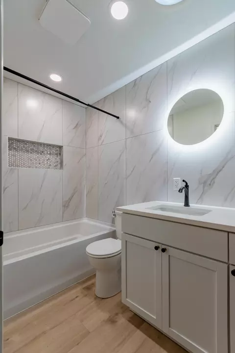 Bath - 26237 Twin Rivers Dr, Shell Knob, MO 65747 photo 1 of 7