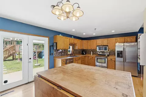 Kitchen - 499 Community Dr, Marshfield, MO 65706 photo 4 of 4