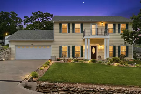 209 N Maple St, Blue Eye, MO 65611