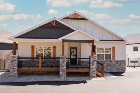 40 Cindy Ln, Branson, MO 65616