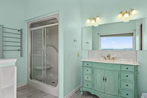 Bath - 1052 Broken Arrow Estates Rd, Lampe, MO 65681 photo 2 of 4
