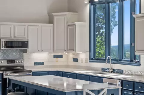 Kitchen - 1052 Broken Arrow Estates Rd, Lampe, MO 65681 photo 3 of 9