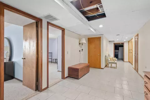 Entry Way - 1052 Broken Arrow Estates Rd, Lampe, MO 65681 photo 3 of 4
