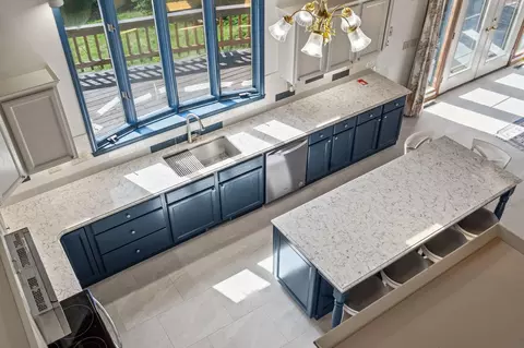 Kitchen - 1052 Broken Arrow Estates Rd, Lampe, MO 65681 photo 8 of 9