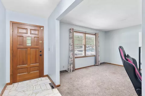 Entry Way - 730 W Sylvania St, Springfield, MO 65807 photo 1 of 2