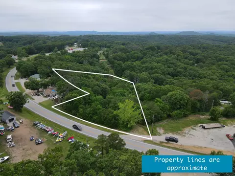 7185 State Highway 13, Lampe, MO 65681
