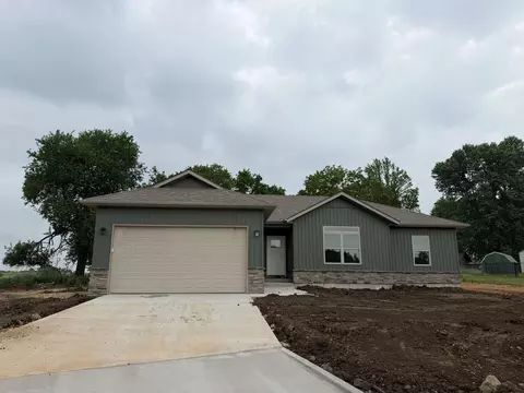 36 Whitley Ln, Monett, MO 65708