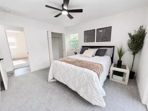 Bedroom - 1017 E Mcclernon St, Springfield, MO 65803 photo 3 of 7