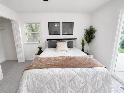 Bedroom - 1017 E Mcclernon St, Springfield, MO 65803 photo 2 of 7