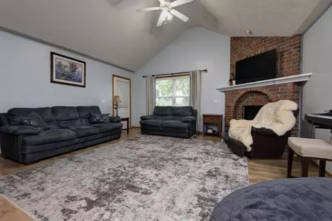 1243 W Tori Dr, Nixa, MO 65714 photo 4