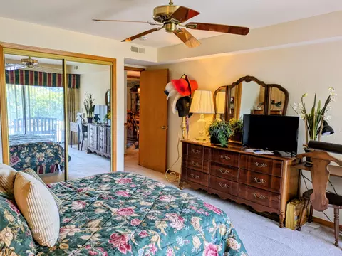 Bedroom - 150 Sunken Forest Drive B3-129, Forsyth, MO 65653 photo 3 of 8