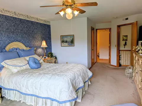 Bedroom - 150 Sunken Forest Drive B3-129, Forsyth, MO 65653 photo 8 of 8