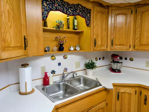 Kitchen - 150 Sunken Forest Drive B3-129, Forsyth, MO 65653 photo 4 of 7