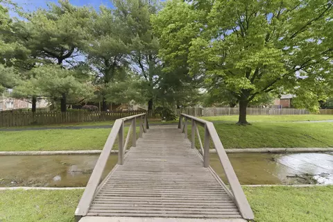 View/Area - 1703 N Gregory Dr, Nixa, MO 65714 photo 9 of 13