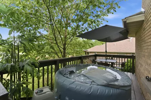 Exterior - 1703 N Gregory Dr, Nixa, MO 65714 photo 5 of 13