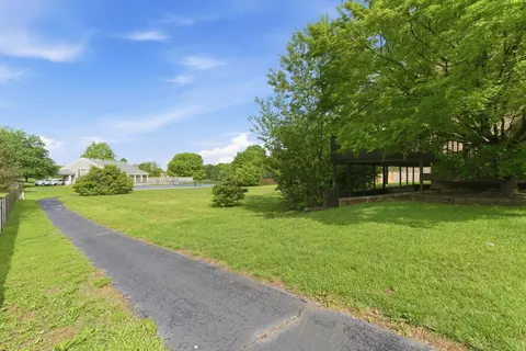 Exterior - 1703 N Gregory Dr, Nixa, MO 65714 photo 13 of 13