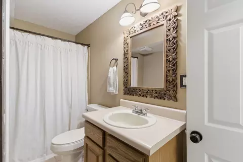 Bath - 1703 N Gregory Dr, Nixa, MO 65714 photo 5 of 5