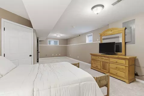 Bedroom - 1703 N Gregory Dr, Nixa, MO 65714 photo 5 of 6
