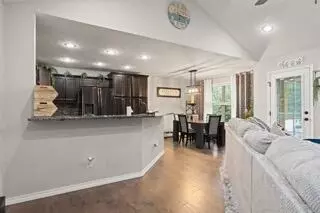 Entry Way - 1807 E Costa Mesa Ct, Ozark, MO 65721 photo 3 of 6