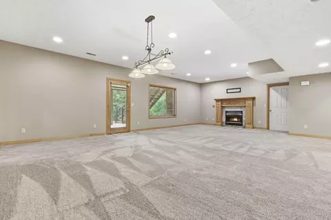 Living - 5277 S Whitmore Ave, Springfield, MO 65810 photo 6 of 9