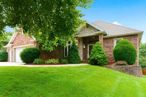 5277 S Whitmore Ave, Springfield, MO 65810