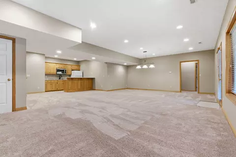 Living - 5277 S Whitmore Ave, Springfield, MO 65810 photo 7 of 9