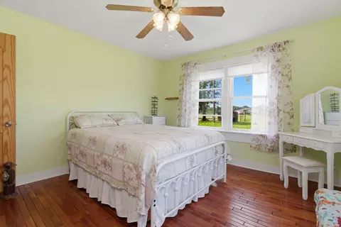 Bedroom - 2886 County Road 382, Dora, MO 65637 photo 5 of 7