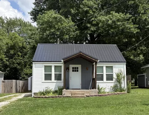 244 N Pine St, Marshfield, MO 65706