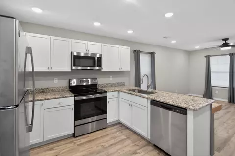 Kitchen - 145 Mccann Rd, Powersite, MO 65731 photo 1 of 2