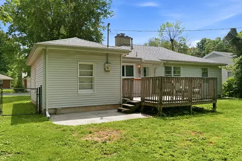 Exterior - 1927 S Pickwick Ave, Springfield, MO 65804 photo 6 of 8