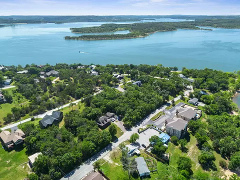 View/Area - 410 Tablerock Cir, Branson, MO 65616 photo 4 of 11