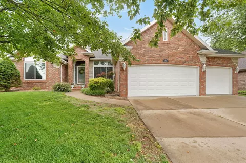 3306 S Linden Ave, Springfield, MO 65804