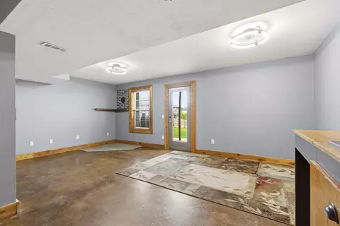 Living - 312 Cinnamon Ct, Sparta, MO 65753 photo 1 of 1