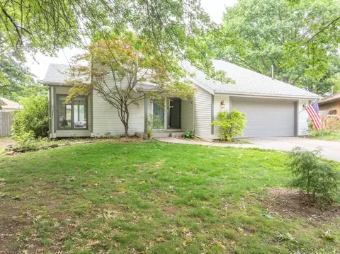 1712 E Jacqueline St, Springfield, MO 65804