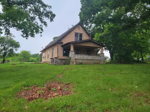 3286 S 30th Rd, Humansville, MO 65674