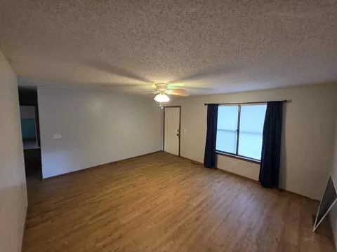 Living - 1001 N 13th Ave, Ozark, MO 65721 photo 2 of 2