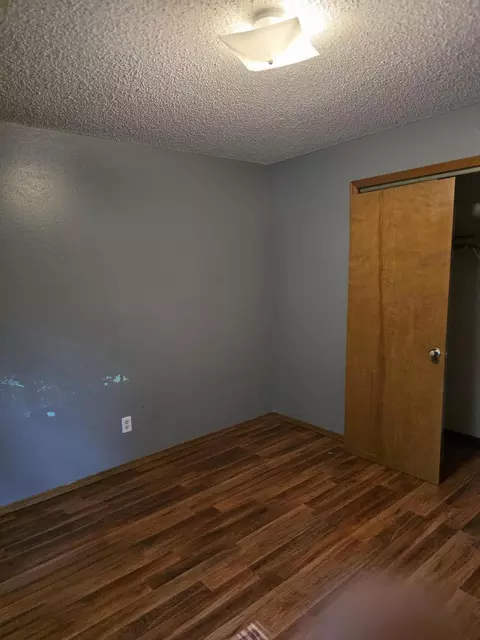 Bedroom - 1001 N 13th Ave, Ozark, MO 65721 photo 5 of 7