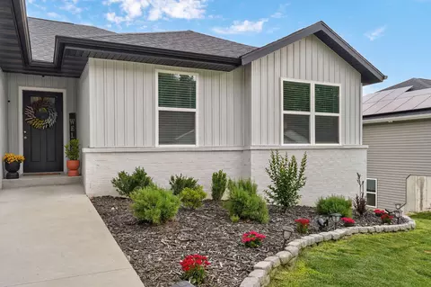 175 Sunrise Villa Dr, Branson, MO 65616