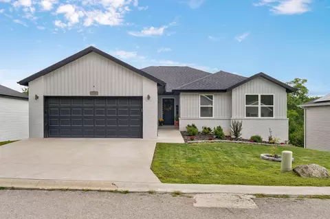175 Sunrise Villa Dr, Branson, MO 65616