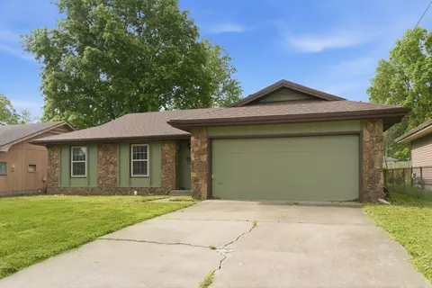 Exterior - 504 W Bell St, Springfield, MO 65803 photo 6 of 6