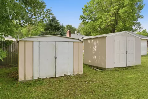 Exterior - 504 W Bell St, Springfield, MO 65803 photo 3 of 6