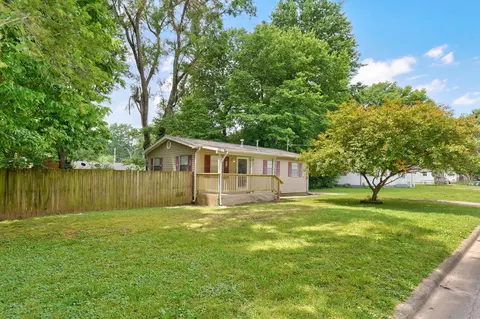 Exterior - 314 E Swiss Lane Ct, Springfield, MO 65807 photo 3 of 9