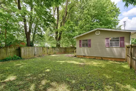 Exterior - 314 E Swiss Lane Ct, Springfield, MO 65807 photo 6 of 9