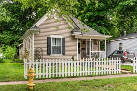 Exterior - 2320 N Travis Ave, Springfield, MO 65803 photo 10 of 10