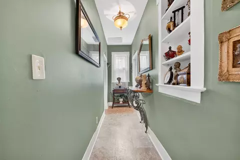 Entry Way - 2320 N Travis Ave, Springfield, MO 65803 photo 3 of 5