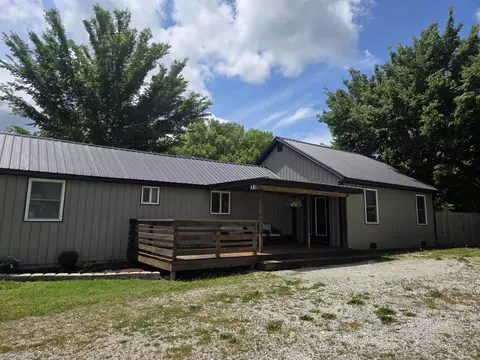 104 Tillery Rd, Pleasant Hope, MO 65725