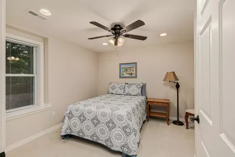 Bedroom - 1422 E 370th Rd, Bolivar, MO 65613 photo 3 of 8